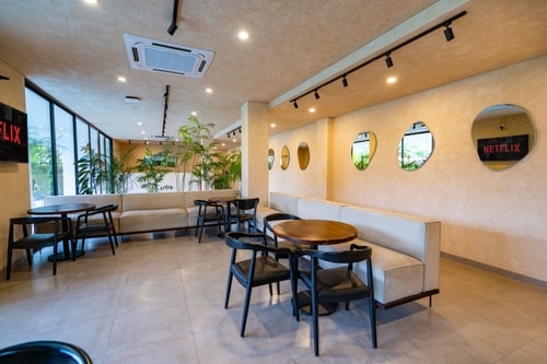 1BR Luxe Coastal Suite | 750m to Batu Belig Beach