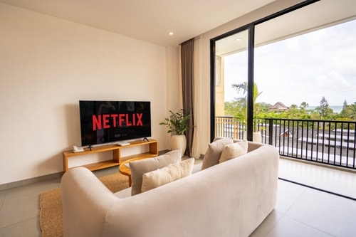 Elite 1BR Canggu Beachtown Suite | Pool Access