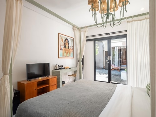 Tropical Studio with Pool in Berawa