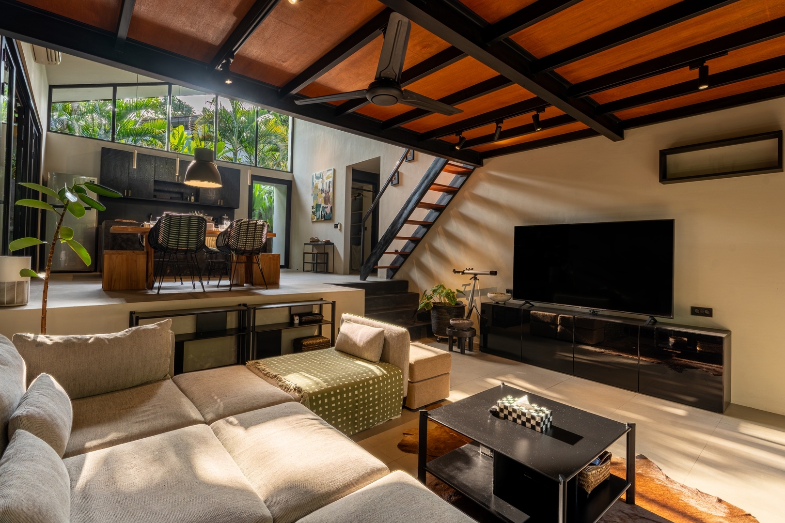 Loft 7 - 2 Bedroom with Pool and BBQ, Pererenan