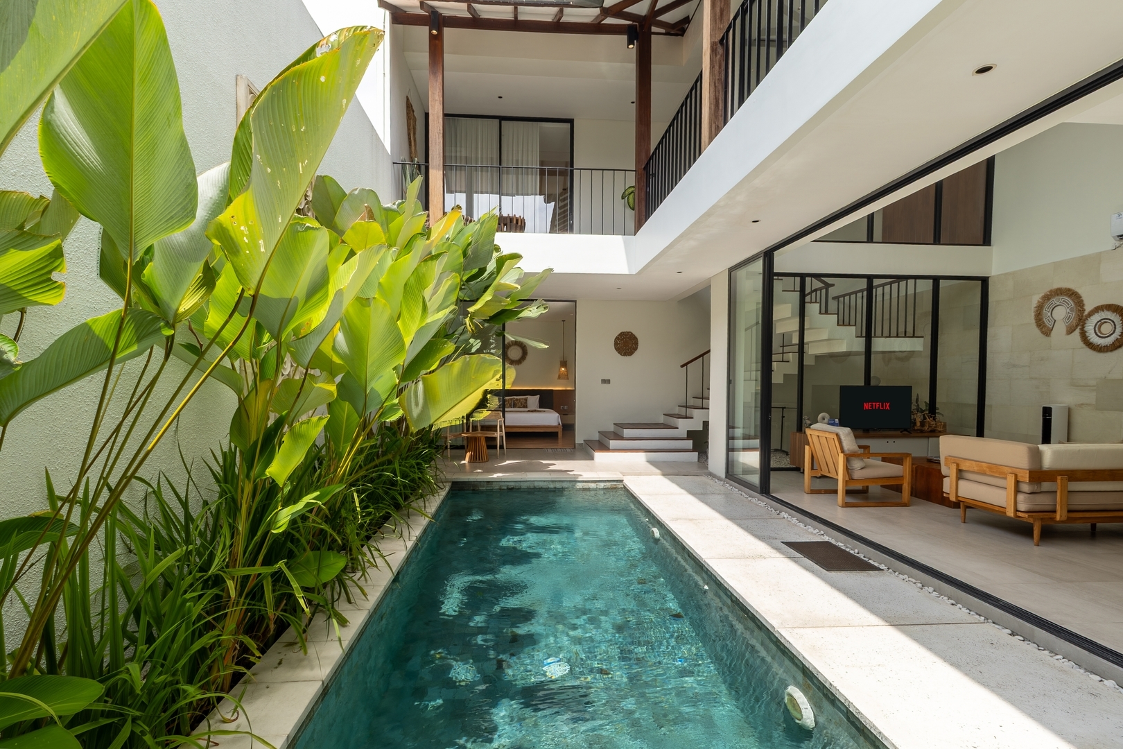 Nivassa - 3BR Villa with Pool, Near Berawa Beach