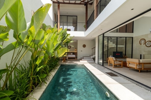 Nivassa - 3BR Villa with Pool, Near Berawa Beach