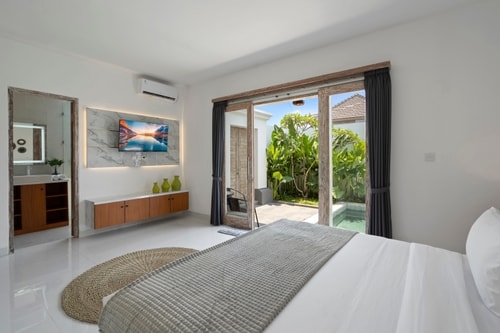 2BR Best Umalas Villa | Pool, Near Trendy Cafés