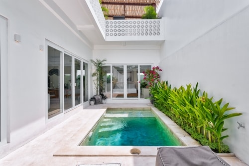Elena Villa - 2BR with Rooftop and Pool, Cemagi