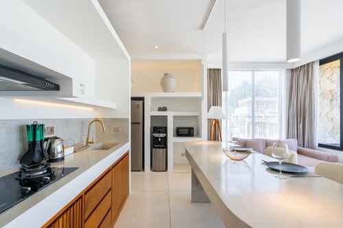 1BR Chic Apart near Pererenan Beach - Pool Balcony