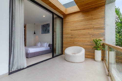 Luxe 3BR Berawa | Pool | Near Beach & Top Cafés