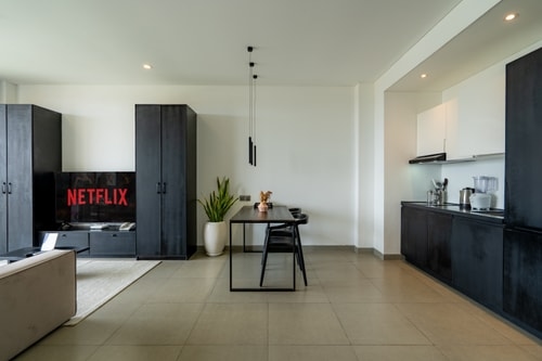 1BR Luxe Coastal Suite | 750m to Batu Belig Beach