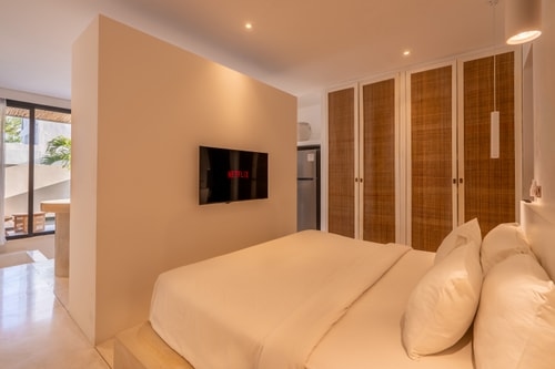 Luxe 1BR Designer Pool Villa near Pererenan Beach
