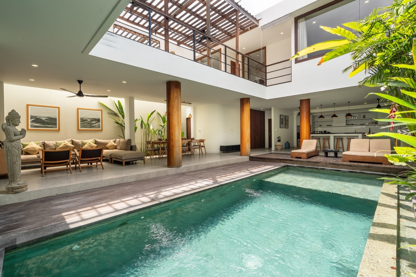 Green Moon 1 - 4 Bedroom Villa with Pool, Berawa