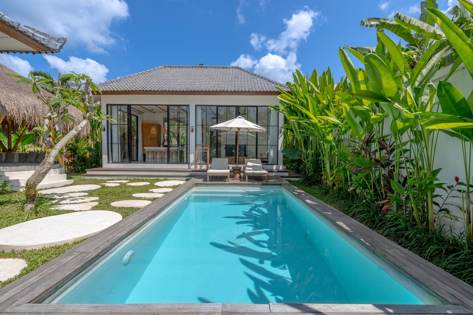 Beta Villa - 2 Bedroom Villa with Pool, Ubud