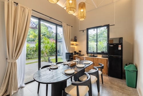 Modern 2BR Uluwatu | Private Pool & Spa-Style Bath