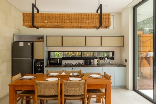 Nivassa - 3BR Villa with Pool, Near Berawa Beach