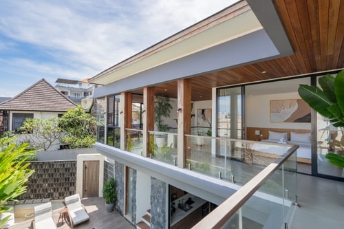 Canggu Luxe 4BR Villa | Pool, Gym & Paddy View