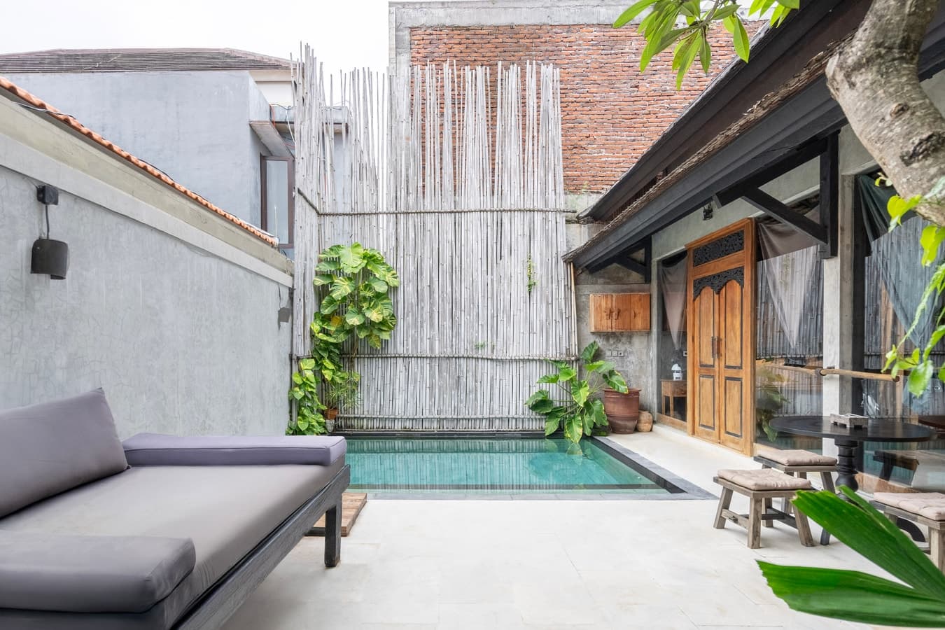 Black House - 1 Bedroom Villa with Pool, Canggu