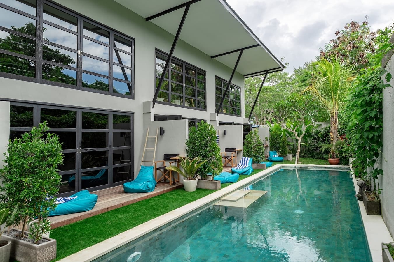 Berawa Loft 2 - 1 Bedroom Loft with Poolside BBQ