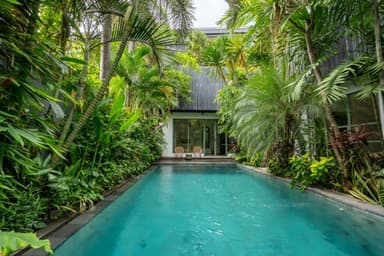 500012310 photo