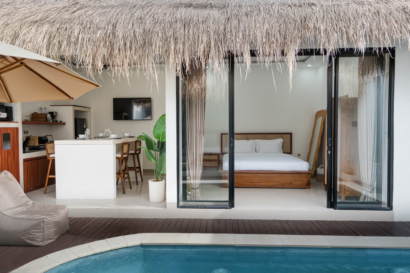 Queen D1 - 2BR Villa with Pool, Seminyak