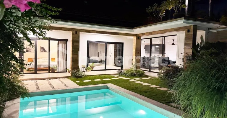 A Rare Designer Retreat in Kerobokan – Stylish Two-Bedroom Villa Offering Comfort, Privacy, and Coastal Access