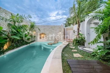 Modern Freehold 2-Bedroom Villa in Prime Tumbak Bayuh – Tropical Elegance and Luxury