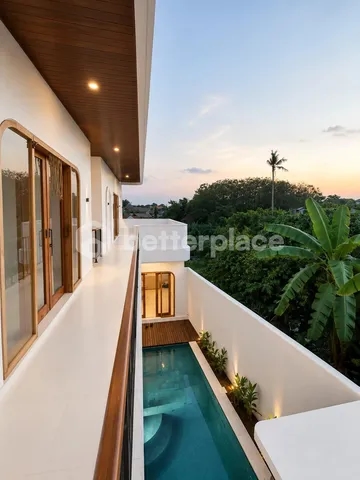 Modern 3 Bedroom Villa with Sunset & Ricefield Views in Canggu - Padonan