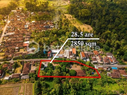Scale, Title and Location in One Offering — 2,850 sqm Freehold Plot Close to Local Markets and Major Destinations