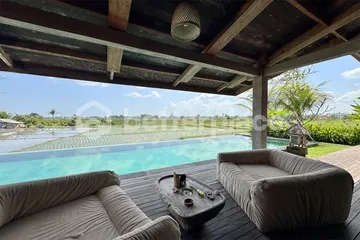 Majestic Joglo-Style 2-Bed Villa with 270° Rice Field Views – Serene Yearly Rental Near Nyanyi Beach