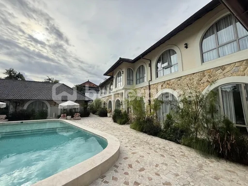 Modern 1 Bedroom Apartment Near Beach in Sanur