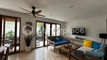 Elegant 4 Bedroom Modern Villa in Peaceful Kerobokan – Ricefield Views & Tropical Living