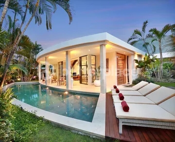 Your Private Sanctuary in Seminyak : Steps from Bali’s Best Dining, Shopping & Nightlife