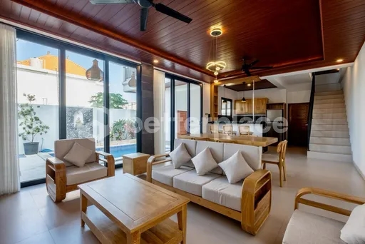Modern Ricefield View Villa in Tumbak Bayuh – Elegant 2 Bedroom Yearly Rental