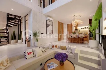 Three-Storey Premium 3-Bed Villa in the Heart of Canggu — Rooftop Pool-Jacuzzi, Open-Air Kitchen and Rice Field Panoramas