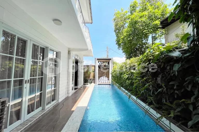 Stylish 3-Bedroom Modern Villa for Yearly Rental in Prime Berawa Location