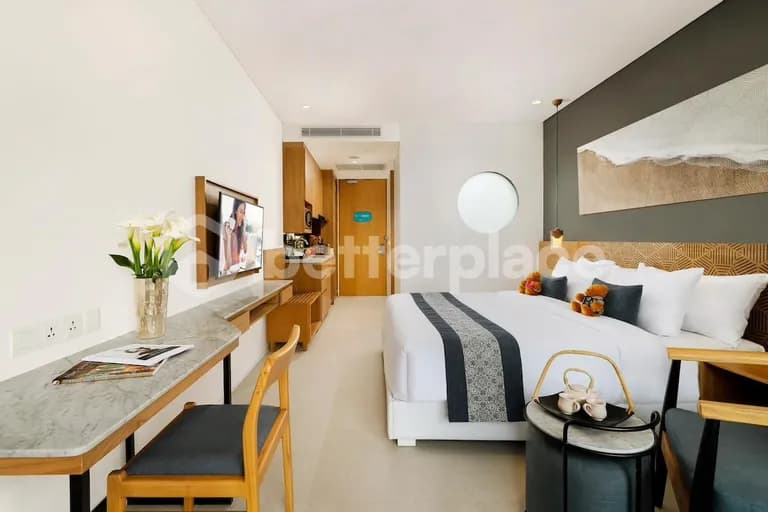 Modern 1-Bedroom Apartment with Rooftop Pool and Ocean View in Berawa