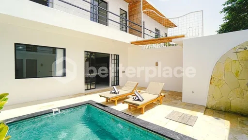 Peaceful Padonan Retreat: Spacious Leasehold Villa with Amenities Nearby