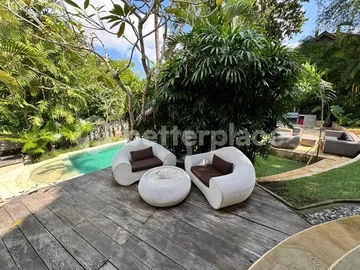 Rare Large-Land 2-Bed Villa for Rent in Umalas – Comfortable Tropical Home Near Bali’s Trendiest Beaches