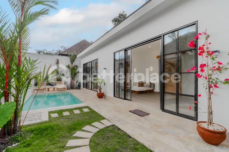 Stylish 2-Bedroom Villa Fully Furnished in Bukit Ungasan