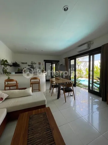 Charming Modern Villa for Yearly Rental in Kerobokan – A Private 3-Bedroom Sanctuary with Pool Close to Dining, Markets, and Recreation Facilities