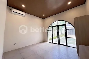 Elegant Leasehold 3-Bedroom Contemporary Villa in Jimbaran – A Fusion of Modern Design & Tropical Living