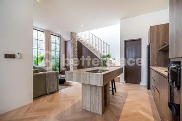Modern 2 Bedroom Villa in Berawa with Rooftop Jacuzzi
