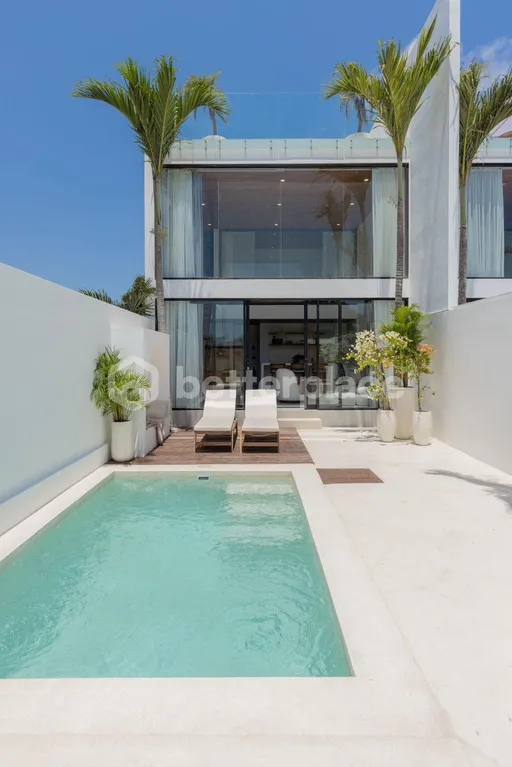 Stylish Two-Storey Villa with Sauna and Pool, Just Minutes from Bingin Beach