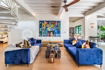 Stunning 3 Bedroom Villa in Prime Seminyak For Yearly Rental