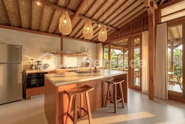 Villa Bergaya Joglo yang Luas di Ubud Tengah – 2 Kamar Tidur dengan Karakter Bali Klasik
