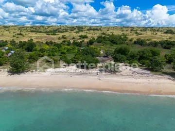 Spectacular 11 are Freehold Beachfront Land in Lenang Sumba with Breathtaking Ocean and Savana Views for Luxury Development Opportunities