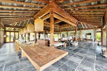 Majestic Joglo-Style 2-Bed Villa with 270° Rice Field Views – Serene Yearly Rental Near Nyanyi Beach