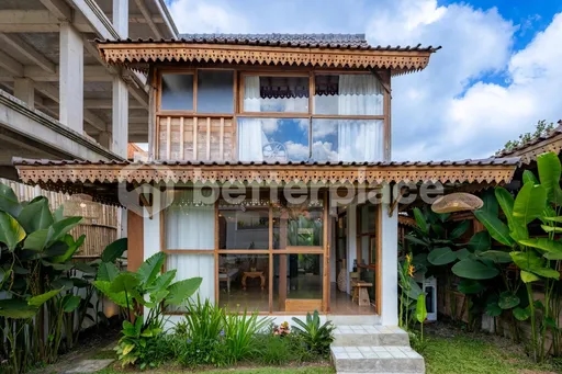 Elegant One-Bedroom Joglo Villa in Central Ubud — Heritage Architecture, Contemporary Comfort, Move-In Ready