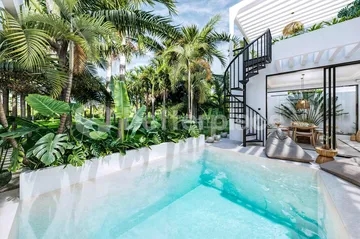 Serene Island Retreat : 2 Bedroom Villa with Stunning Rice Field Views