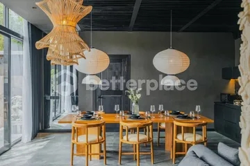 Sunset Bliss: Exquisite Freehold Villa in Bukit – Ungasan, Bali