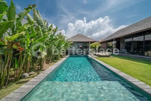 Captivating Bali Villa in Prime Canggu-Batu Bolong Location | Ideal Real Estate Investment Opportunity
