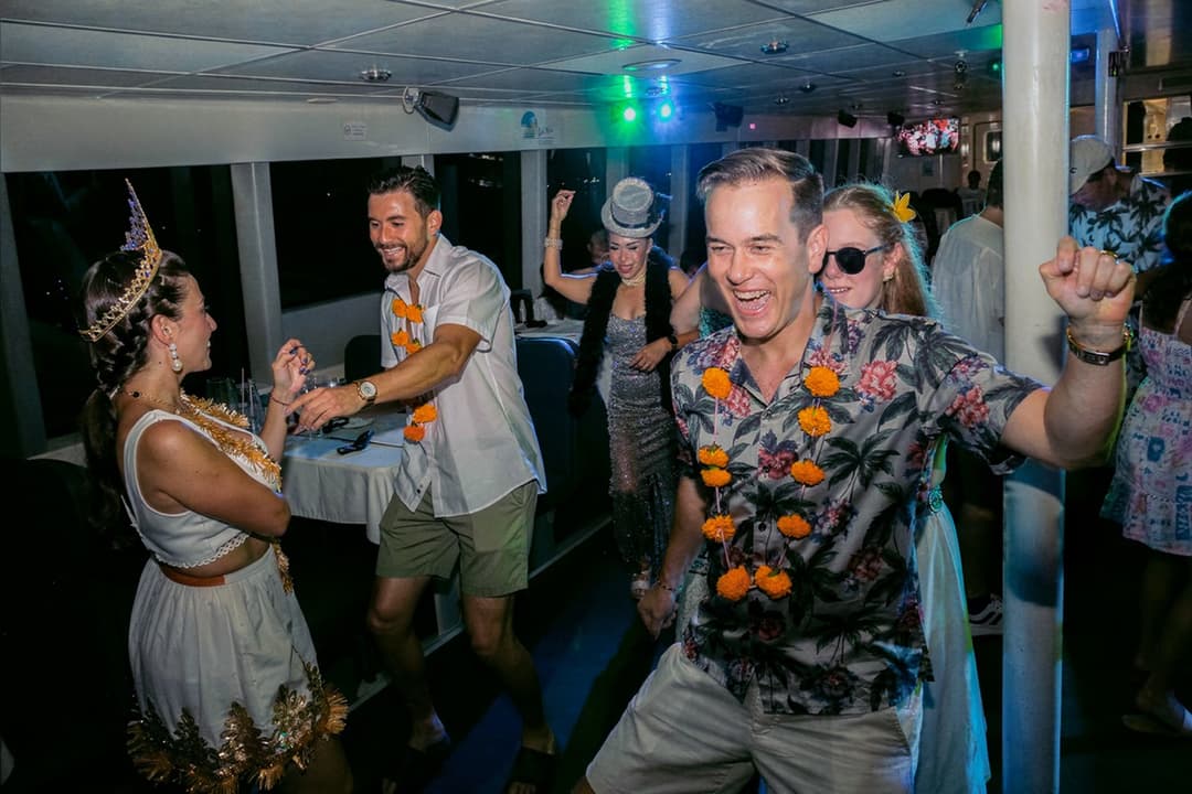 BH Sunset Dinner Cruise - Image 9