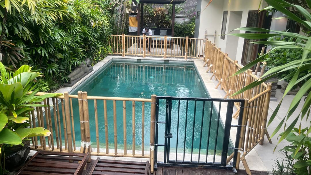 Rental Pool Fence